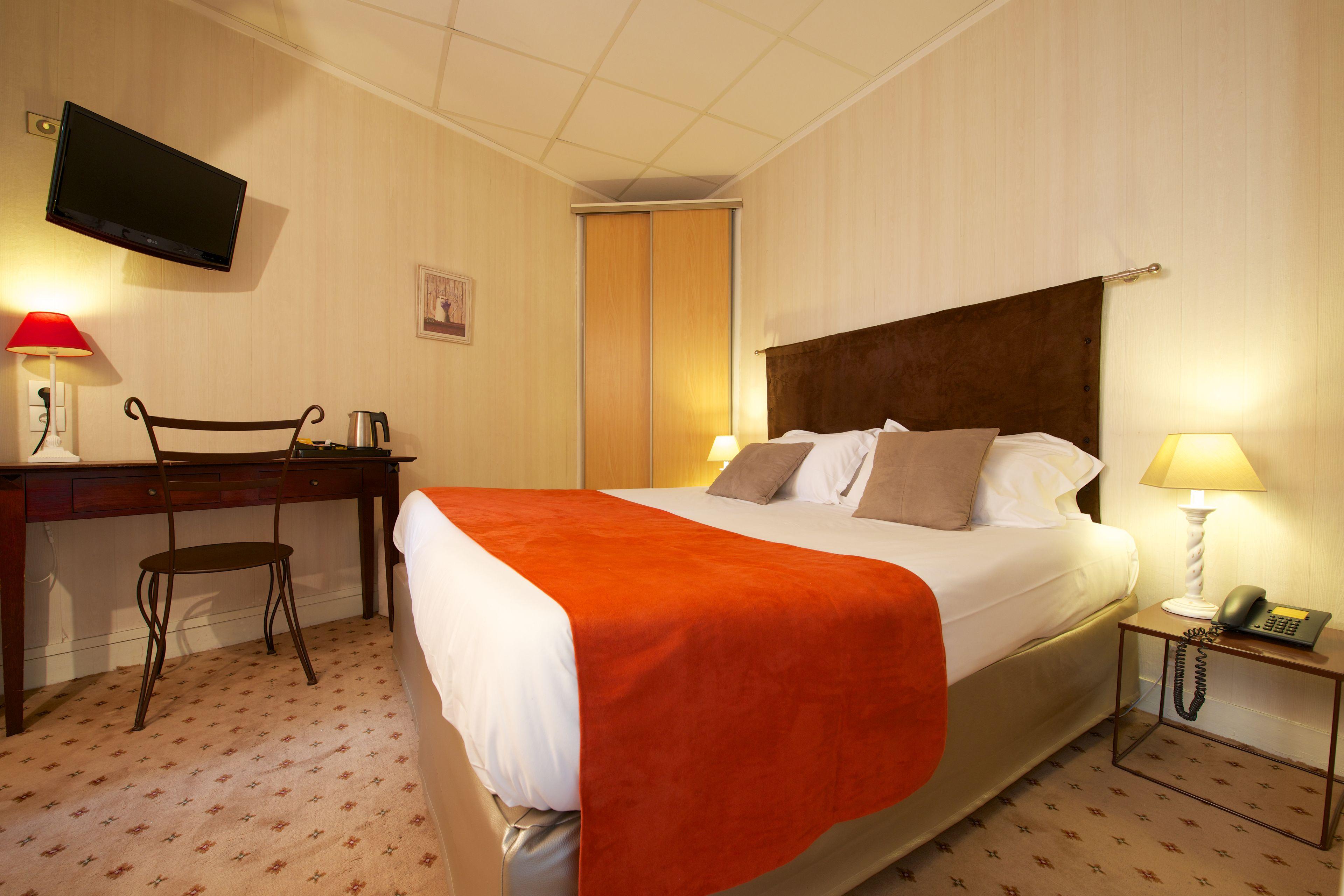 Ami - Orso 3* Parigi