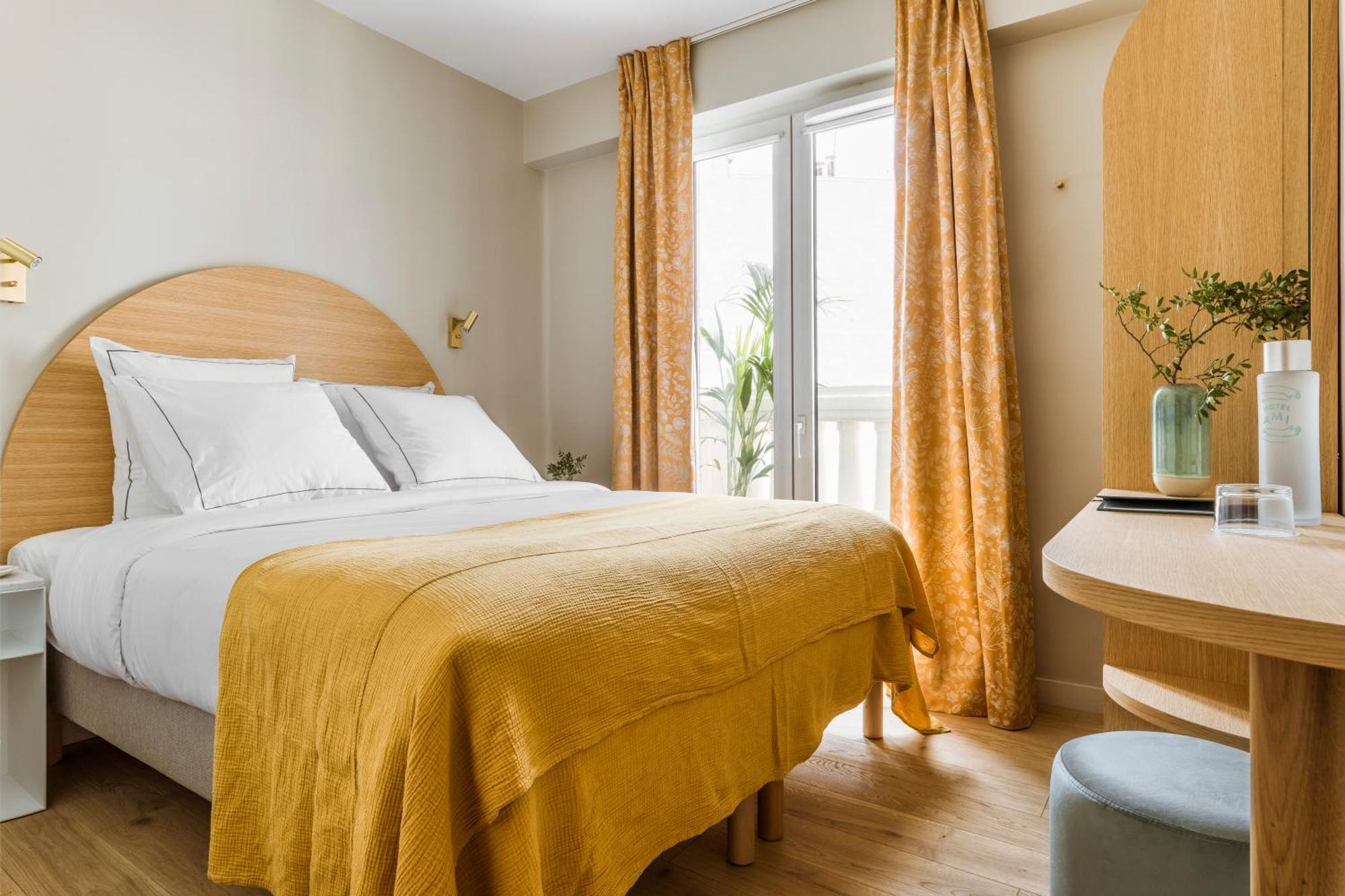 Hotel Ami - Orso Parigi